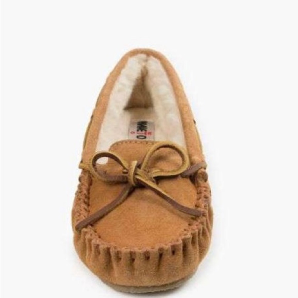 Minnetonka Moccasin Slippers